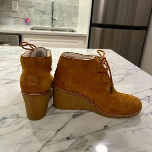 Toms Wedge Booties